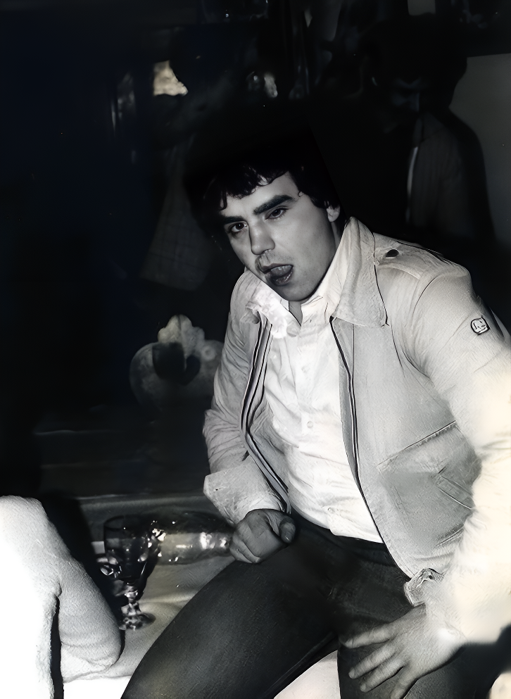 OldPhotoRestorer_Sraz 1982 17.jpg