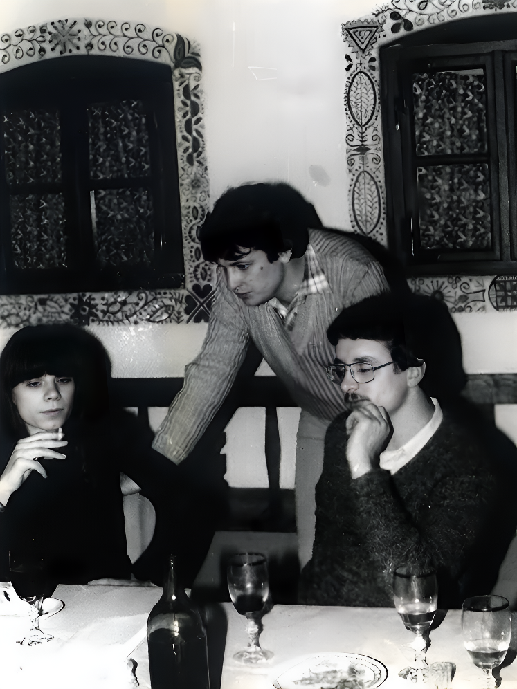 OldPhotoRestorer_Sraz 1982 18.jpg